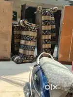 Sofa set in very good condition. Just fabric change