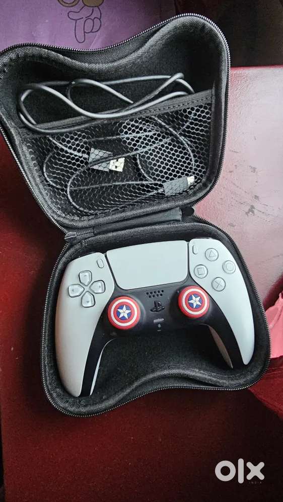 PS5 gaming Console with 7 games