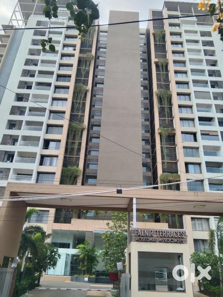 3bhk unused luxury brand new flat for sale at kadri near kadri park.