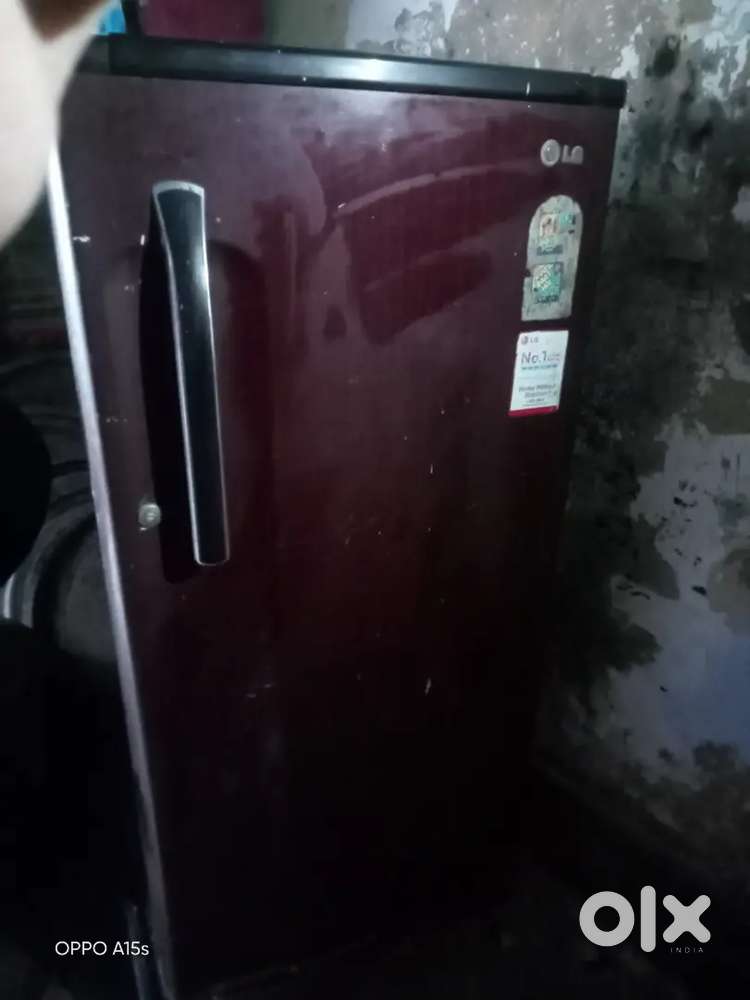 Fridge maroon colour