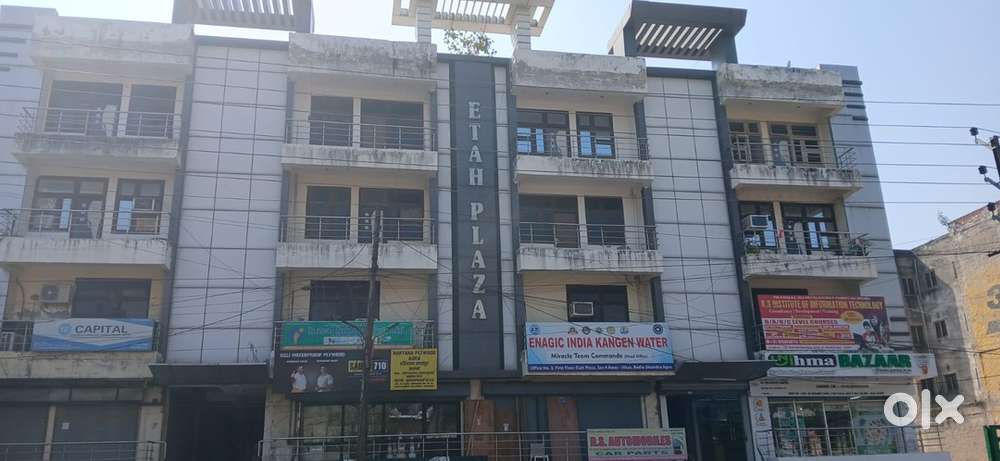 1000 sq. Ft shop available for rent