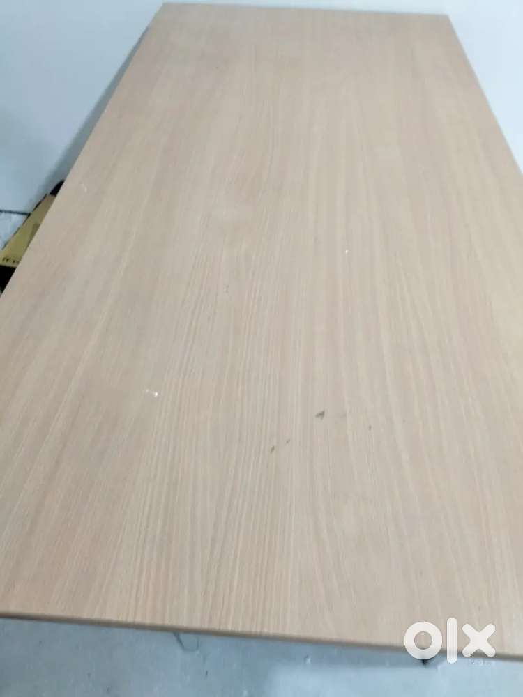 Office table