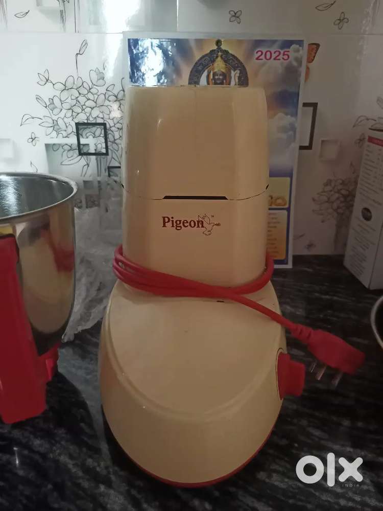 Mixer with 2 jars motor is too good