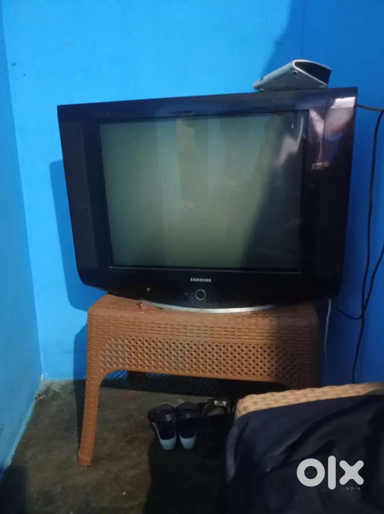 Samsung 32 CRTtv good condition