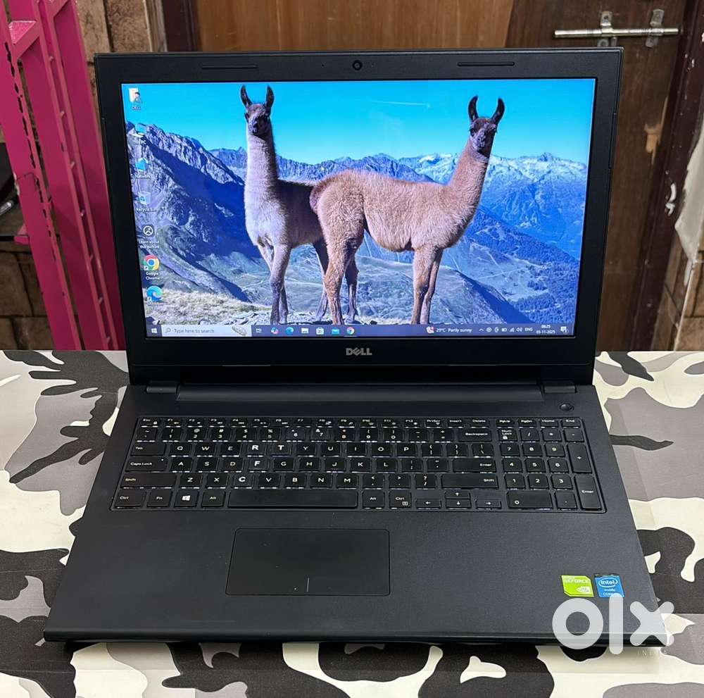 Dell i5 15.6inc laptop for sell in just 10500 with 8gb ram 256gb ssd