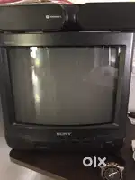 Sony Trinitron 14” color tv original