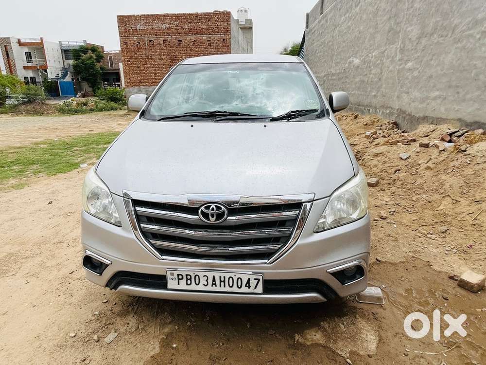 Toyota Innova 2014 Diesel 20000 Km Driven