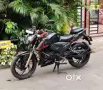 Sale BS6 TVS Apache RTR 4v 200cc showroom condition bike.