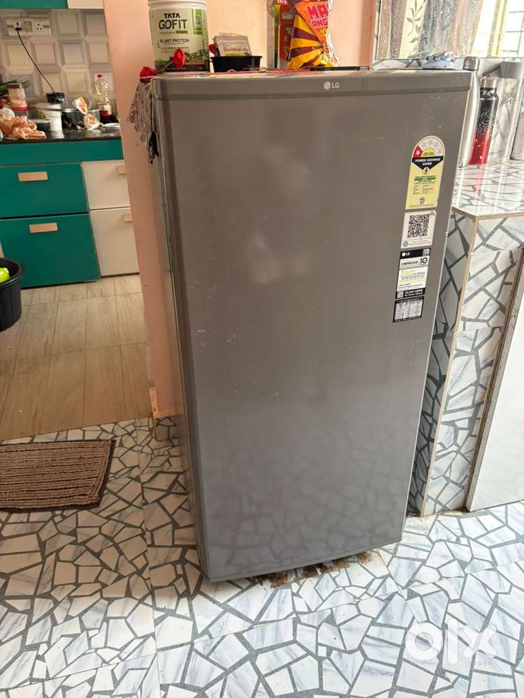 Fridge, LG, 10 year warranty, cools well, in working mode