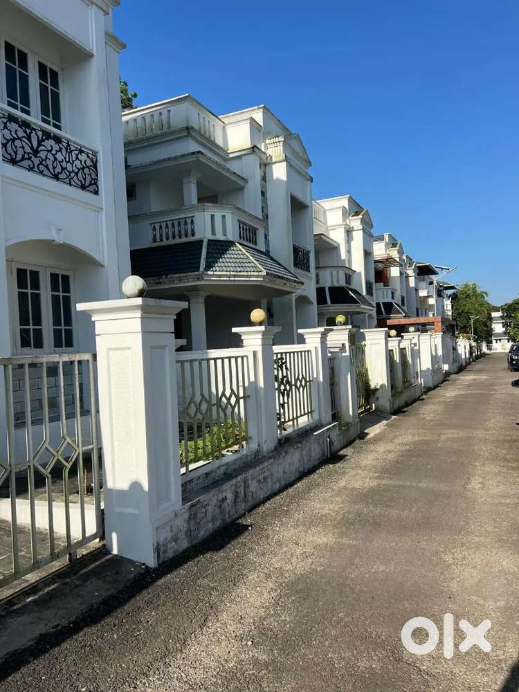 Brand New independent villa  3 cent Price only8O Lk