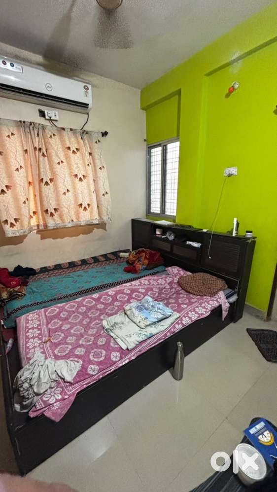 Searching a flat mate