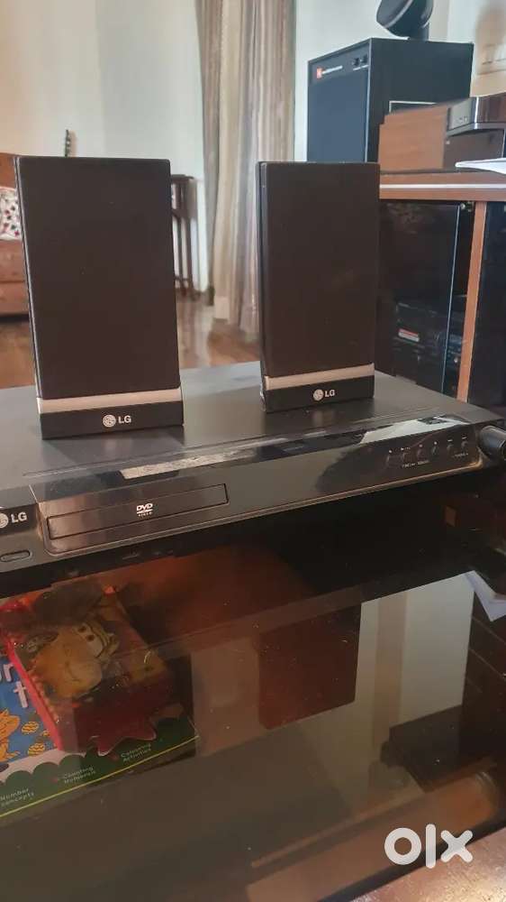 LG Home Theatre DVD Player and Speaker with Woofer