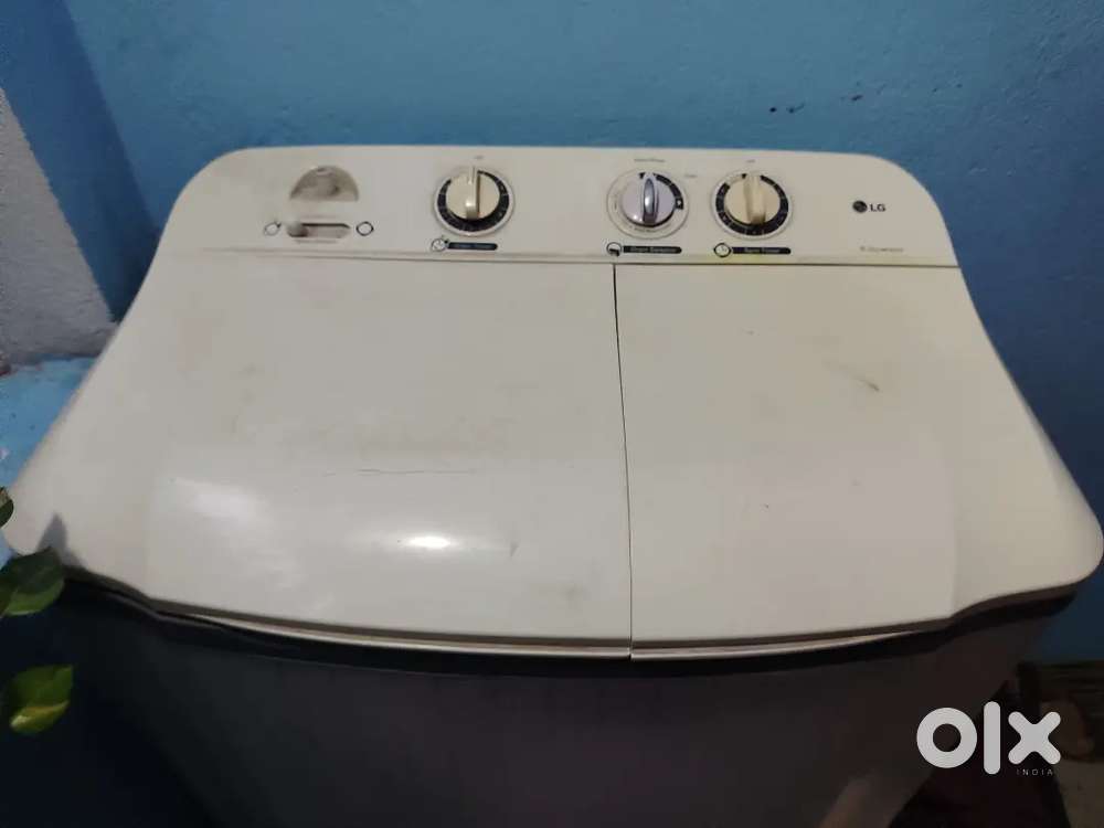 LG washing machine, manual, 7 kg, 5 years old