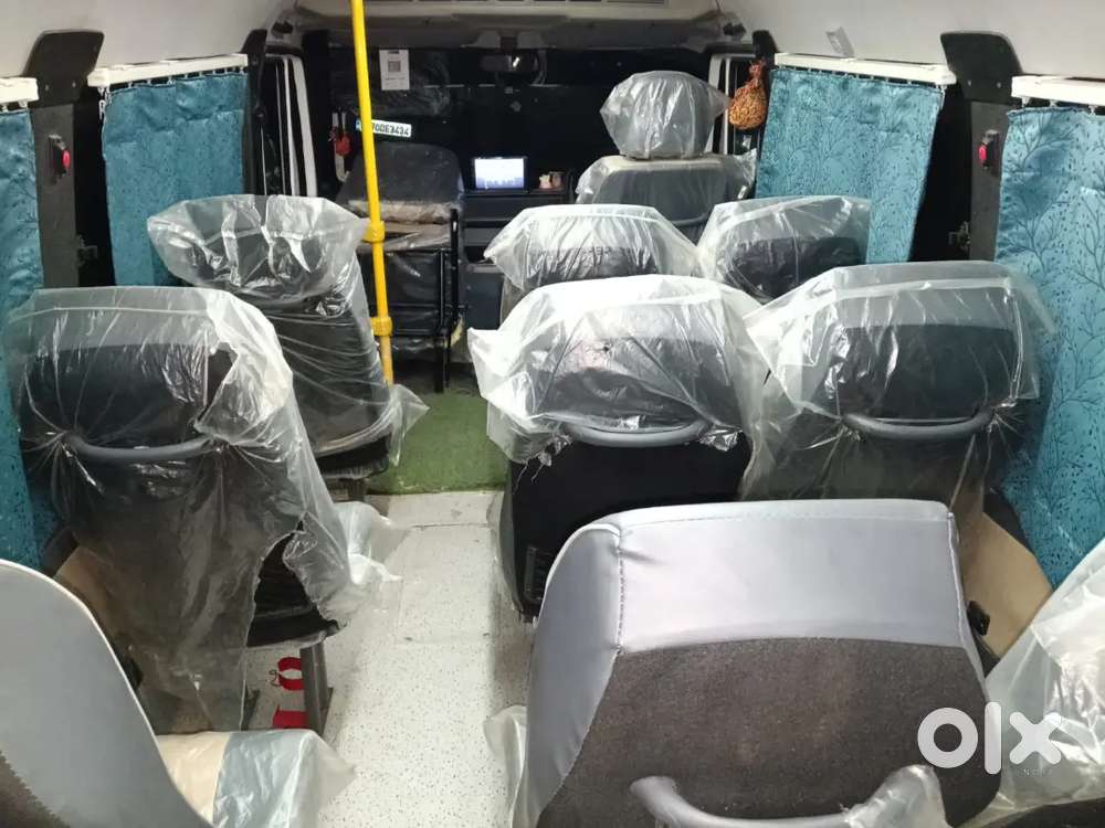 NEW TRAVELLER 17+D SEATER