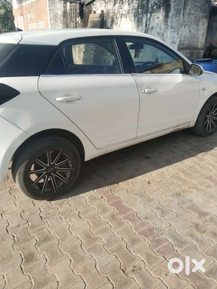 IT Company noida ma car chlane h