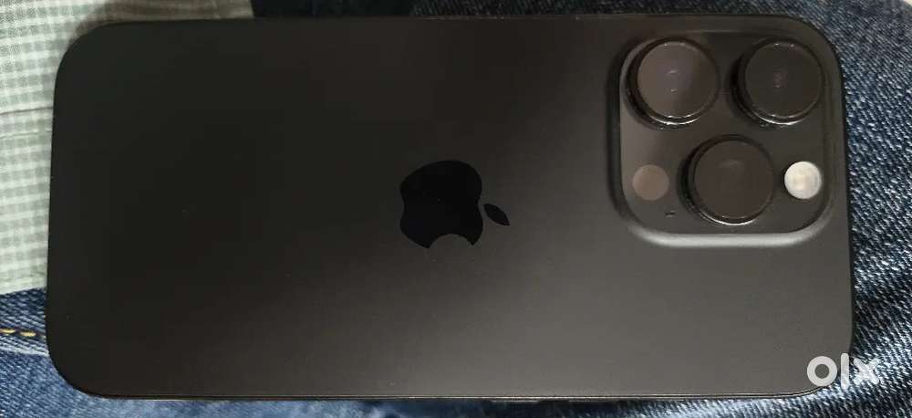 iPhone 16 pro ( 128gb )