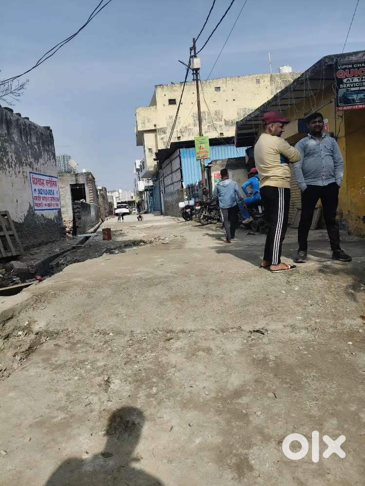 Pandit mulchand sharma Market near by zepto big basket and Manat pg