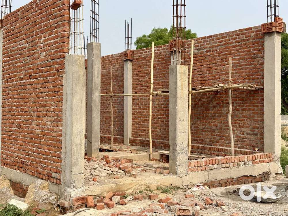 100 Gaj PLots at FNG Six Line Highway at Delhi Noida Border Plots Land
