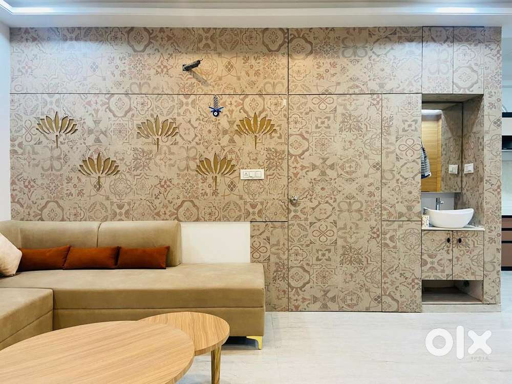 Luxurious flat good location prime location