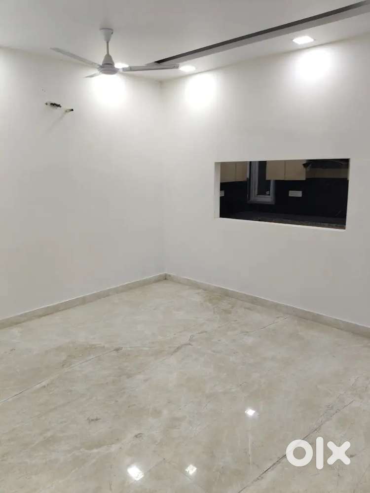 II GOHRI PROPERTIES II 2 BHK BRAND NEW UPPER FIRST FLOOR READY TO MOVE