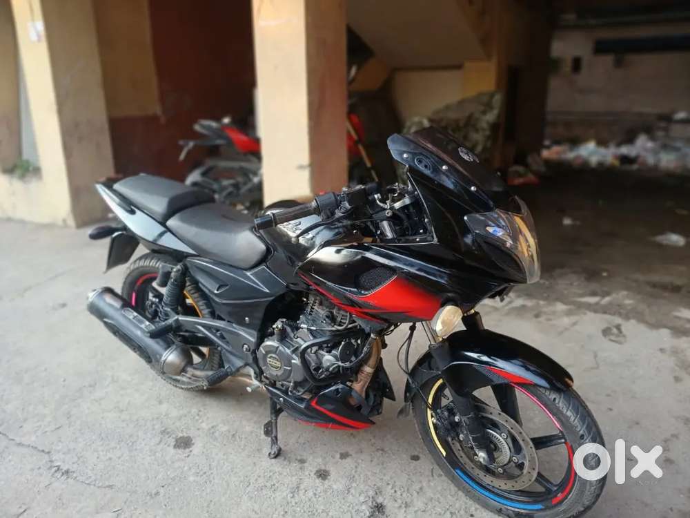 Bajaj pulsar 220 F