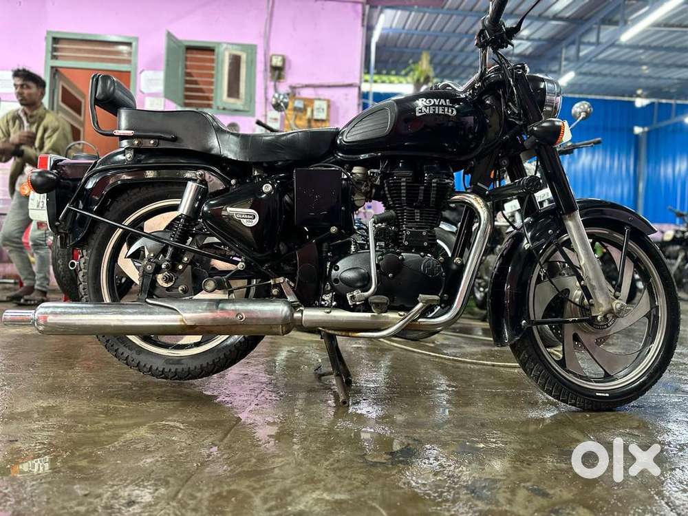 (EXCHANGE AVAILABLE) ROYAL ENFIELD CLASSIC 350 JET BLACK (EMI OPTION)