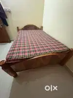 Wooden Cot/Bed with Kurlon mattress
