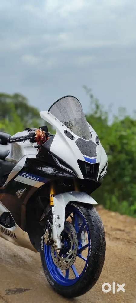 Yamaha r15m v4 TFT Colour display