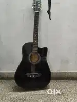 Guitar used only for a month