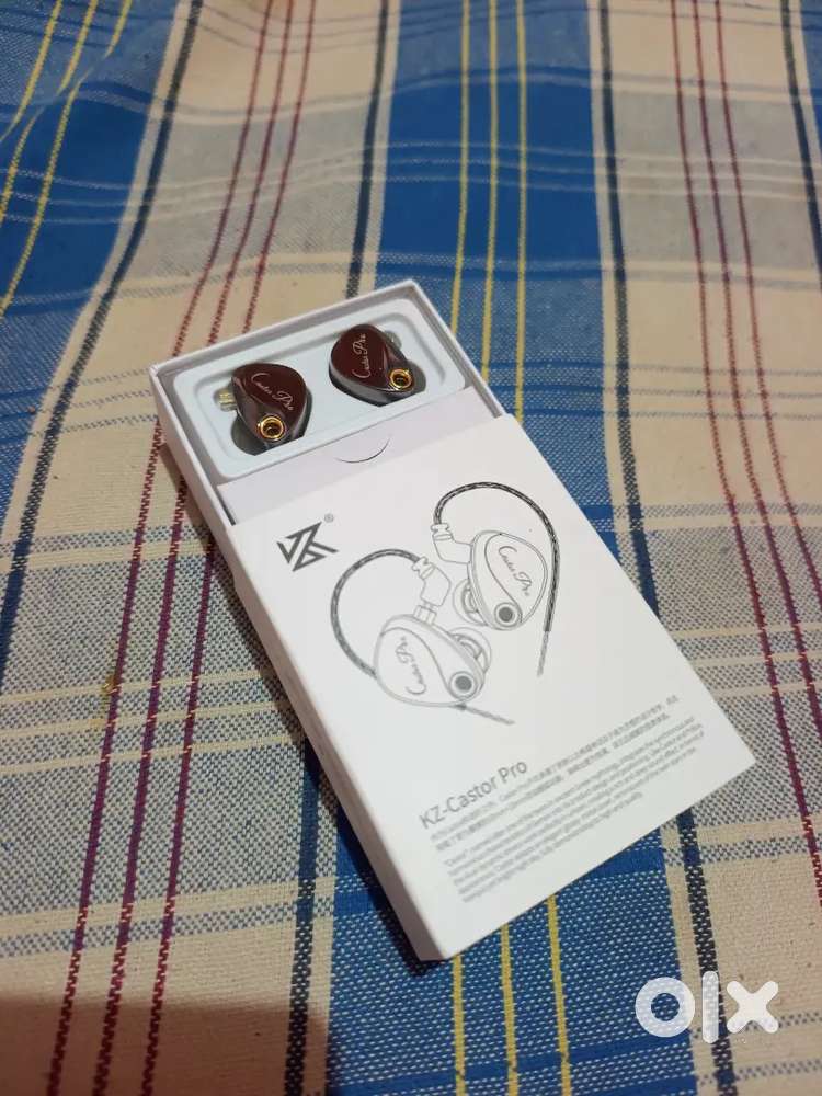 KZ Castor pro improved bass edition and KZ zsn pro iem