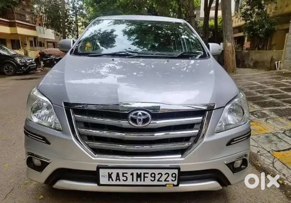 Toyota Innova 2014 Diesel Well Maintained