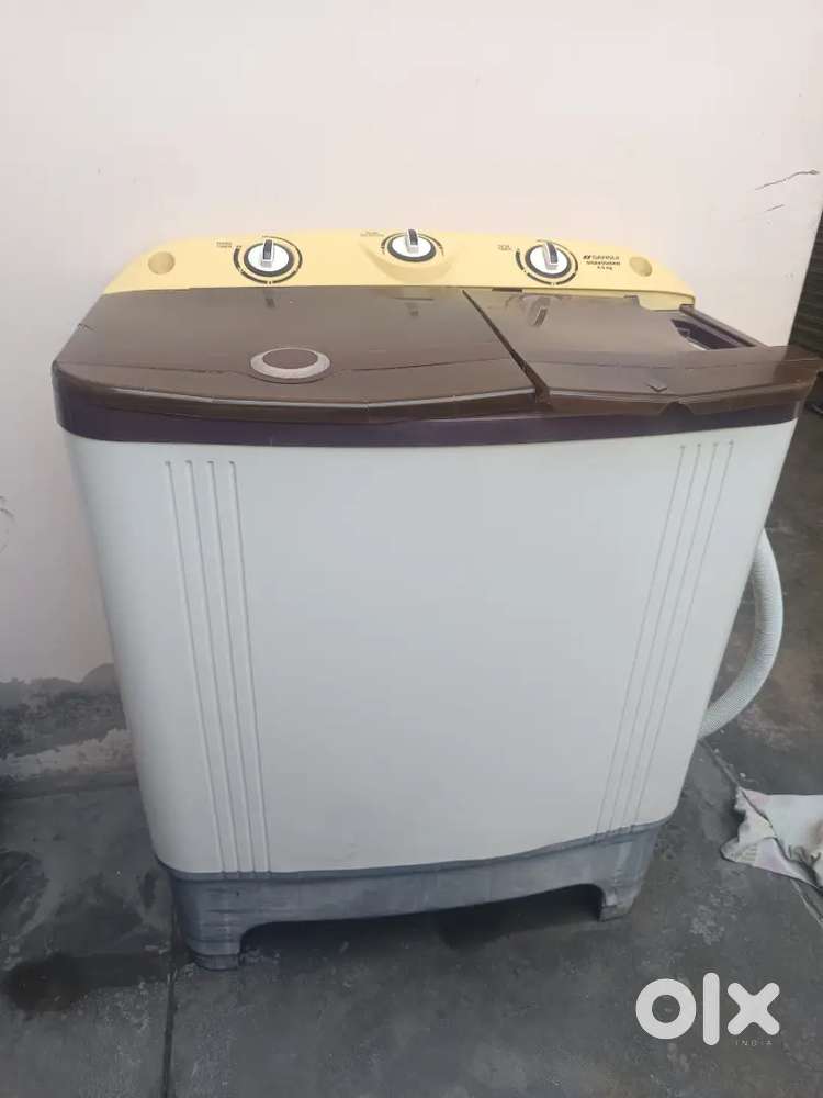 Sansui washine machine semi-automatic 6.5kgs . Fully functional
