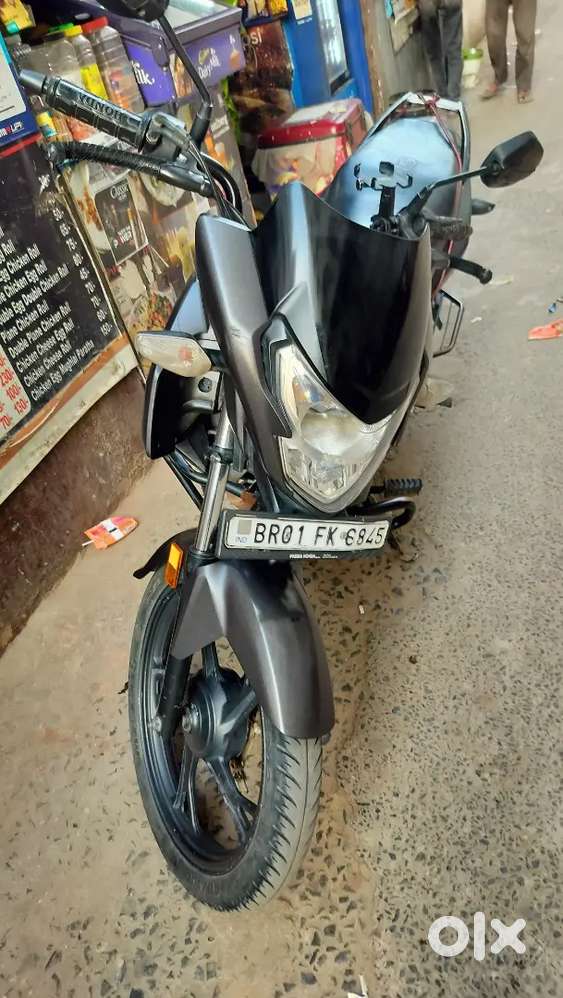 Honda SP 125 Grey – Great Mileage & Performance