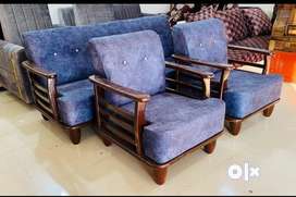 Factory out let market se half rate mai wooden sofa set