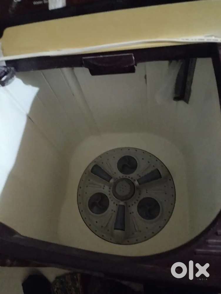 Washing mashin bechna h L. G ki h calu h