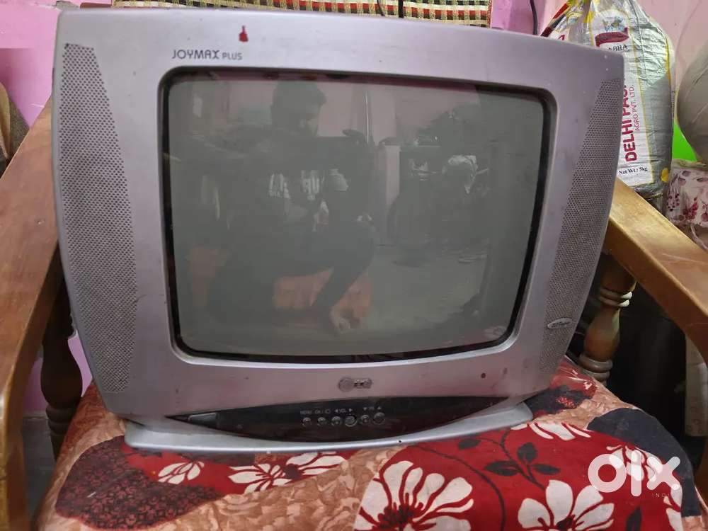 Sell LG. 14 INCH TV JUST-  1500RS