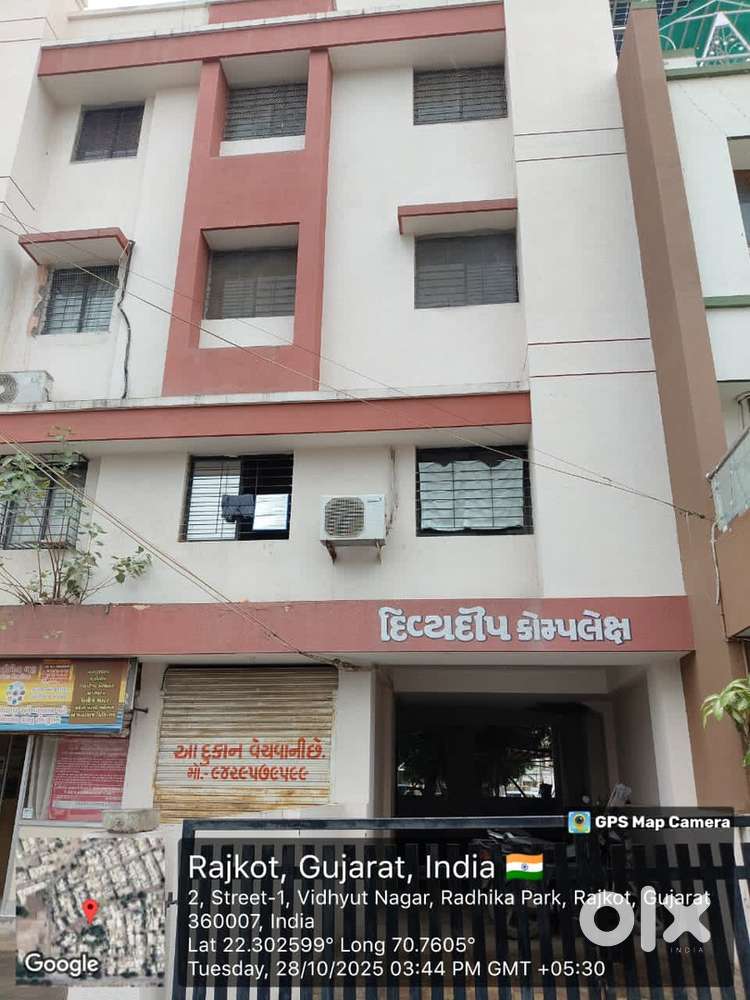 Good condition 2 bhk flat