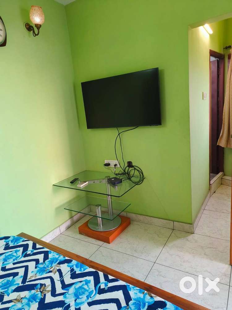 Guest House Building For rent In Koyambedu