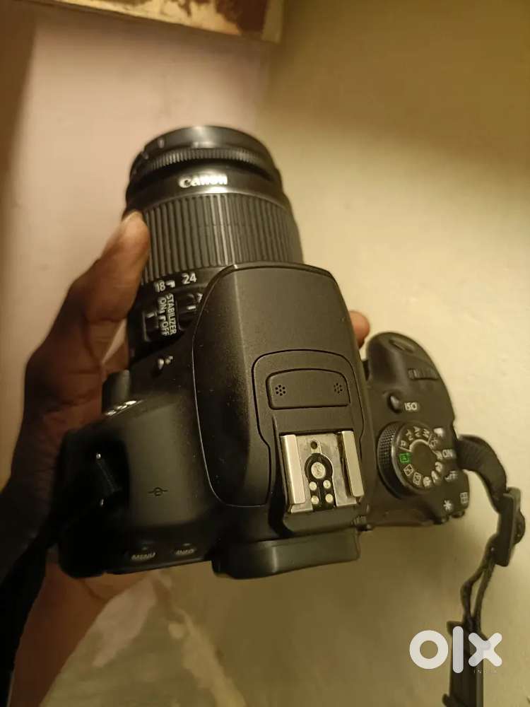 Canon EOS 700D DSLR