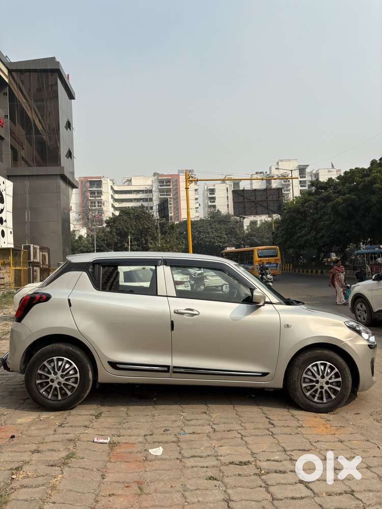 Maruti Suzuki Swift LXI Option, 2019, Petrol