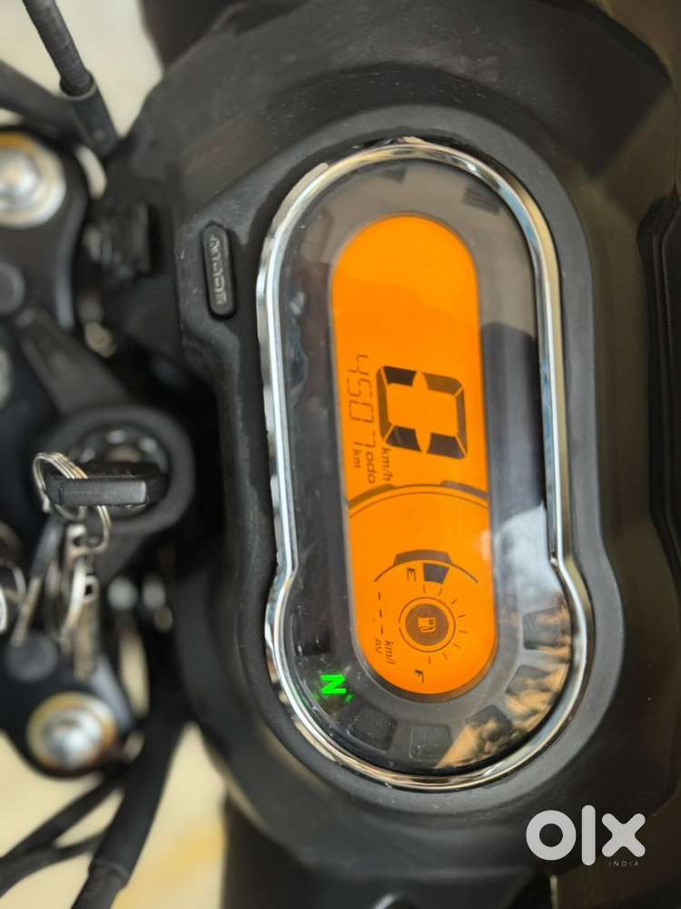 Hero super splendor with mat grey colour with great condition