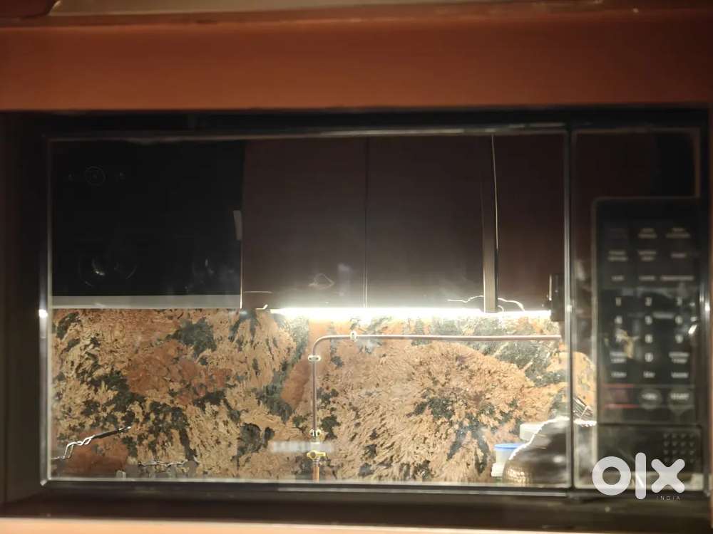 Samsung Microwave Oven  Grill, Bake & Reheat  Good Working Condition