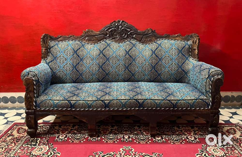 Royal sofa set (3+2)