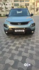 Tata Punch Creative Dual Tone MT Sunroof, 2024, Petrol