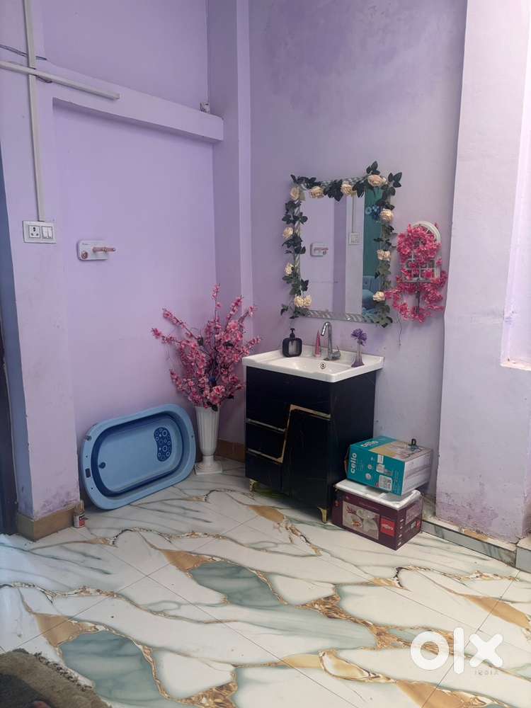 P.G for girls and working women.