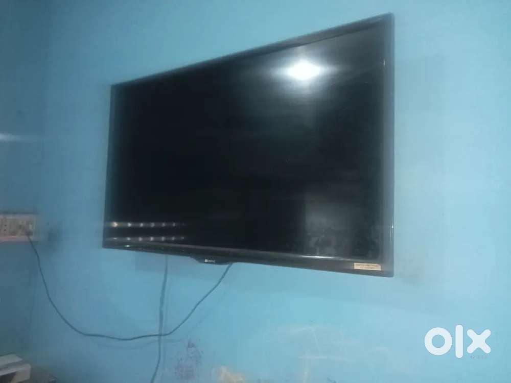 Iconic tv 32inc A one condition
