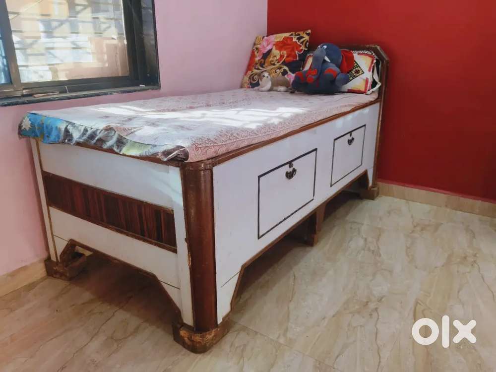 Sagwan Bed