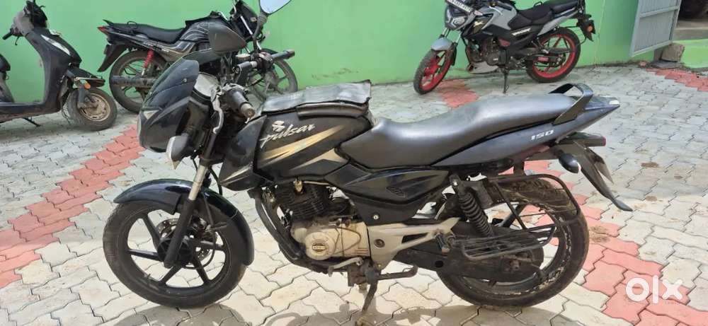 BAJAJ PULSAR 150CC; MODEL 2015; SELF ALLOY DIGITAL METER FRONT DISC  .