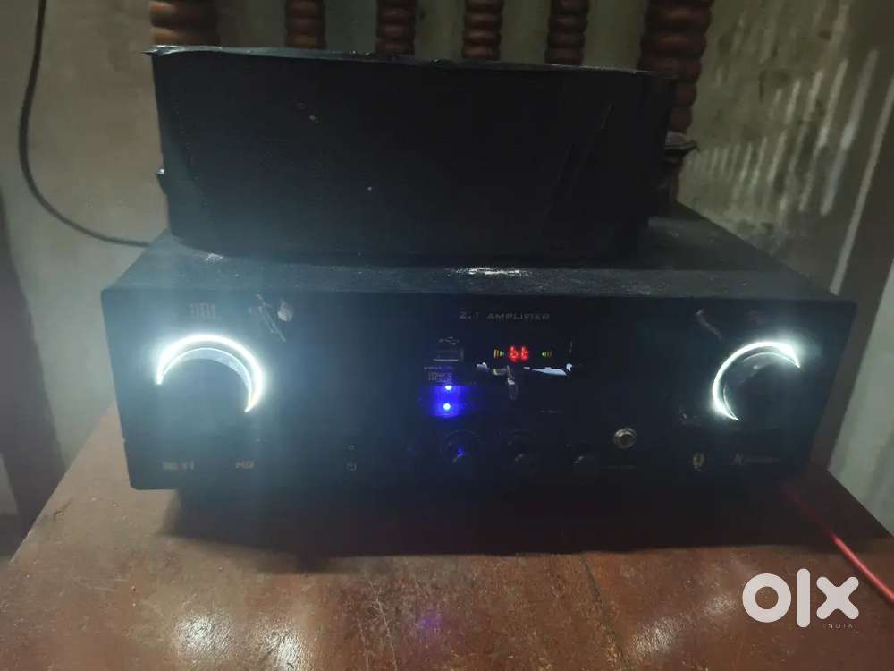 Stereo 2.1 amplifier