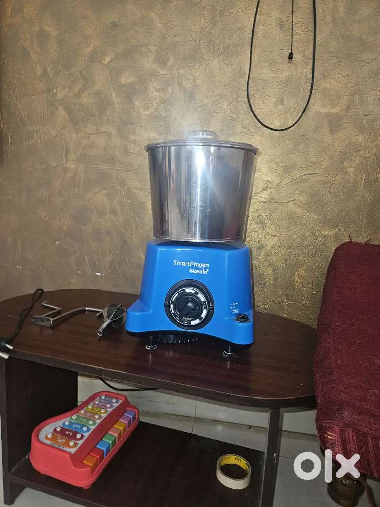 GrinderFor sale addition coconut scrapper  and dough making machine.